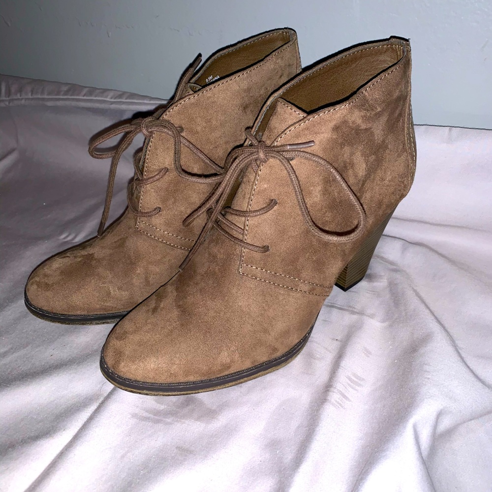 Suede Ankle Boots with a Chunky Heel size 9.5